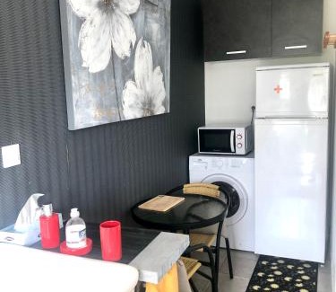 Monceaux-en-Bessin Bed & Breakfast | CHAMBRE POMME HAPPY close to Bayeux Normandie 2 pers