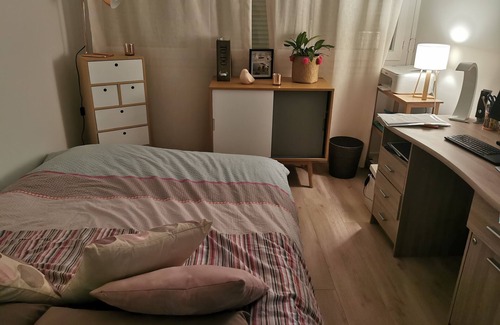 Velizy-Villacoublay Bed & Breakfast | Chambre Privée Dans Appartement Rénové