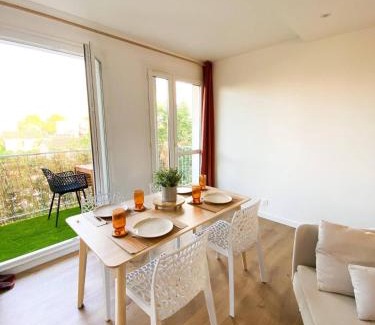 Roseraie Apartment | Chambre privée avec bureau - Logement partagé