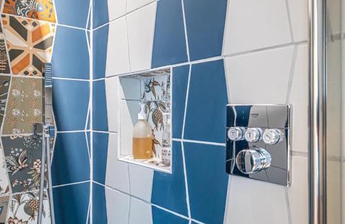 Besse-sur-Braye Bed & Breakfast | Chambre standing dans une maison indépendante avec cuisine-séjour-salon en commun