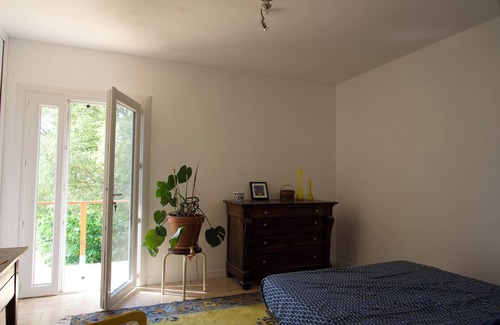 Quissac Bed & Breakfast | Chambre Valentine - Ferme Noosphère