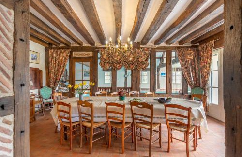 Tour-en-Sologne Bed & Breakfast | Chambre Villesavin - piscine intérieure - jacuzzi