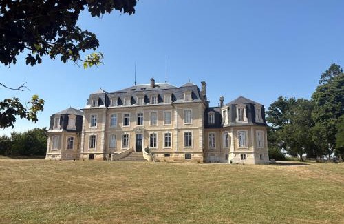 Chazemais House | chambre zen château de la Bouchatte