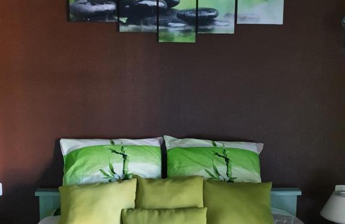 Pressigny-les Pins House | Chambre zen