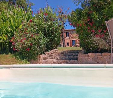 Saint-Martin-De-Lerm Bed & Breakfast | Chambres 2 personnes dans notre maison Girondine