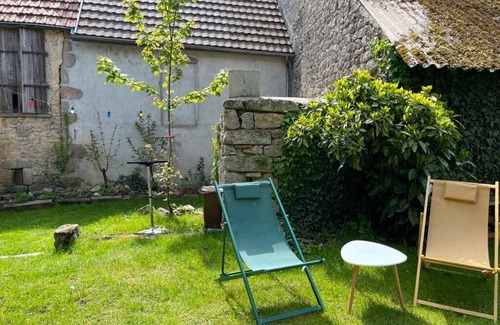 Lormes Bed & Breakfast | Chambres au Cœur de Ville