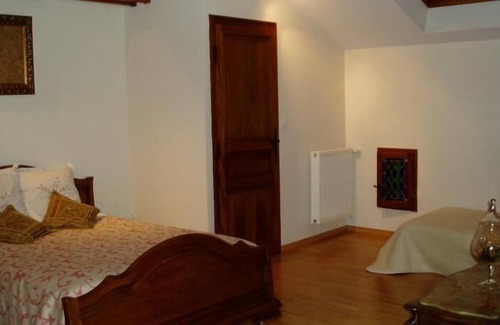 Sainte-Marie-dʼAlloix House | Chambres d'Hôtes La Maison d'Euterpe