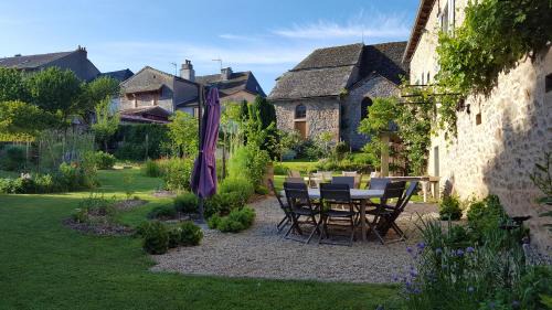 La Bastide-l'Eveque House | Chambres d’hôtes du Presbytère
