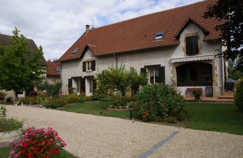 Farges-en-Septaine Bed & Breakfast | Chambres d'Hôtes Domaine d'Augy