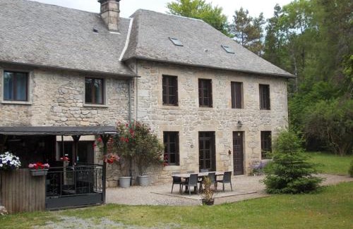 Egletons Bed & Breakfast | Chambres d'Hôtes Le Pont