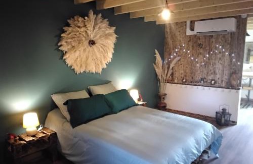 Verneix House | Chambres d'hôtes Les cabris