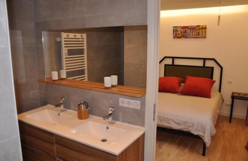 Malbosc Bed & Breakfast | Chambres d'hôtes sous l'olivier