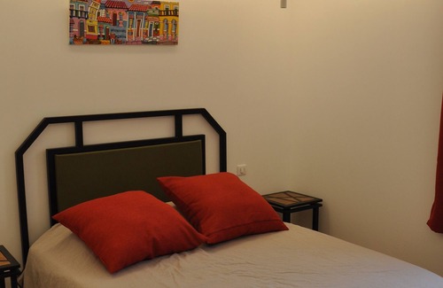 Malbosc Bed & Breakfast | Chambres D'hôtes Sous L'olivier