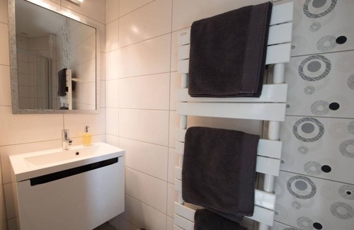 Cournon-dʼAuvergne House | Chambres d'Hotes Altamica