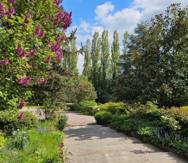 Le Charmel Bed & Breakfast | Chambres d'Hotes chez Renée