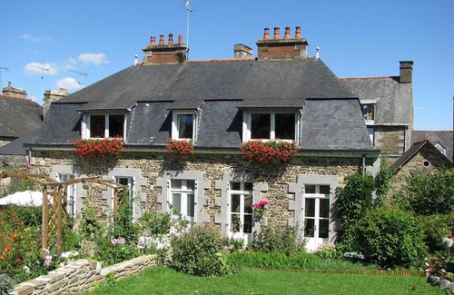 Antrain Bed & Breakfast | Chambres d'Hotes l'Hermine