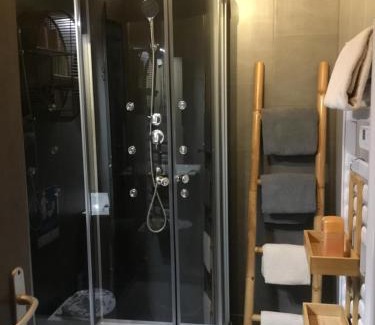 Souvans Bed & Breakfast | Chambres d'hotes La Maison Bleue