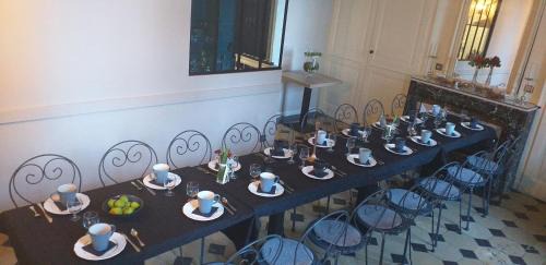 Bouvesse-Quirieu Bed & Breakfast | Chambres et table L' échappée
