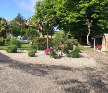 Barbezieux-Saint-Hilaire Bed & Breakfast | Chambres d hôtes Villa Anani Cosson alex