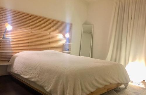 Villeparisis House | Chambres privées et CALMES CHEZ L'HABITANT- Sdb commune-parking privé sur demande-Pour personnes respectueuses et discrètes
