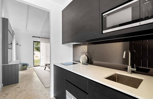 Margaret River House | ChambrxE9 Estate Suite 5 - experience elegant luxury