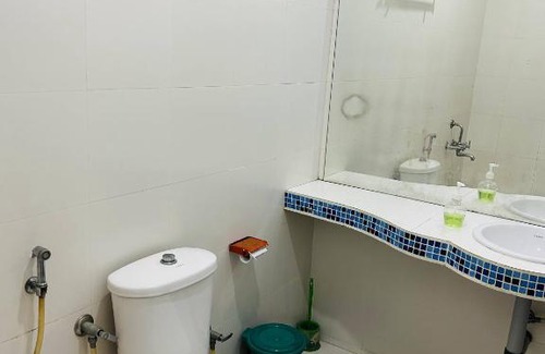 Vypin Bed & Breakfast | Chameleon Beach Resort, Cherai