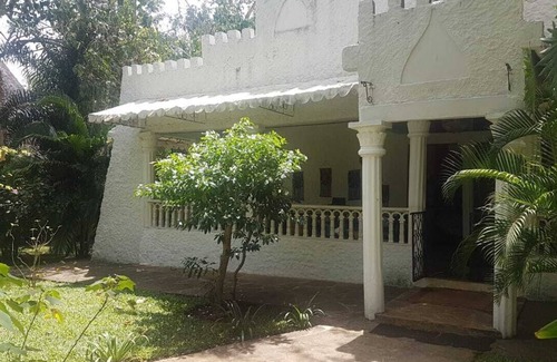Malindi Marine National Park Villa | Chameleon Villa with pool