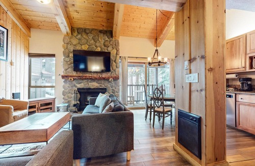Mammoth Lakes Condo | Chamonix #64 (3-Bedroom Condo) with Pool - Pets Allowed by RedAwning