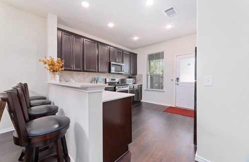 Houston House | CHAMP - Luxury Corp Housing