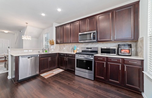 Houston House | CHAMP - Luxury Corp Housing