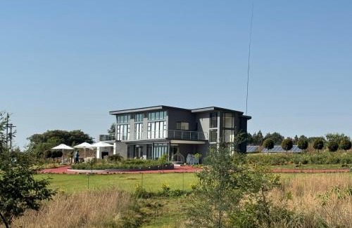 Cathkin Park Villa | Champagne Manor