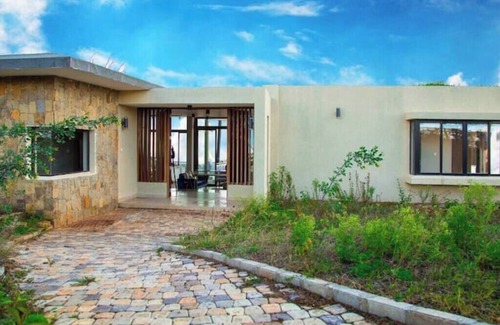 Kajiado County Villa | Champagne Ridge Villa by YourHost, Kenya