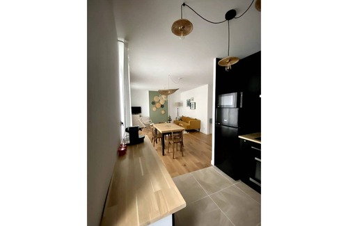 Barbatre Apartment | Champagne! Spacious apartment