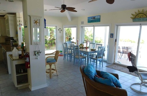Rum Point Villa | Champagne Sunrise - Beachfront, Sunsets,Snorkel,Swim,Pool, walk to RumPoint