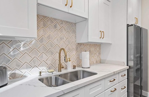 Hillcrest House | Champagne Taste | Luxury Home | Designer | Patio