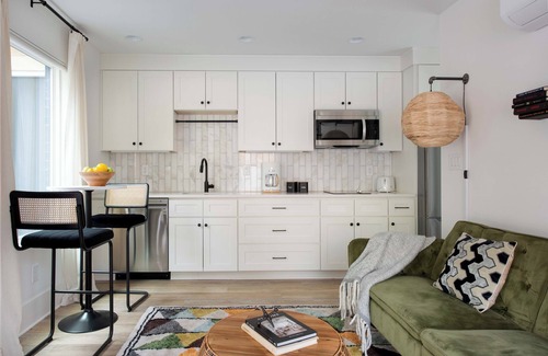 Old Fourth Ward House | Champagne Wishes by Minty Living