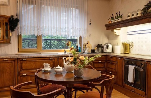 Veliko Tarnovo Center House | Chamurkov City House & Garden