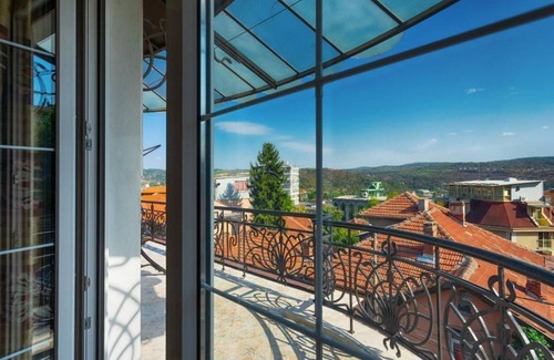 Veliko Tarnovo Center House | Chamurkov City House & Garden