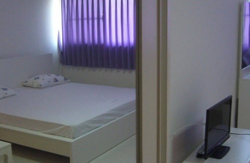 Ban Mai House | Chan Kim Don Mueang Guest House, free parking space and free Wifi.