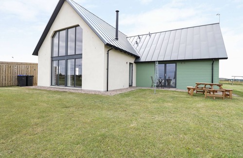 Aberdeen Cottage | CHANCE INN LODGE, family friendly, luxury holiday cottage in Balmedie