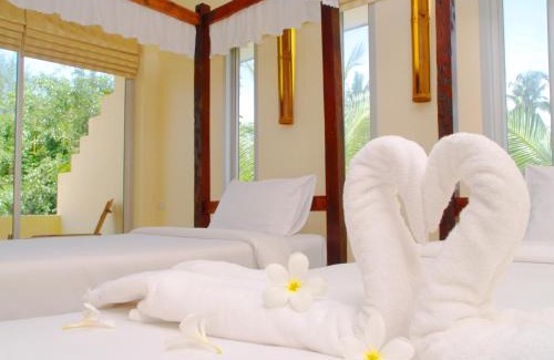 Khlong Khut Resort | Chanchaolao Beach Resort