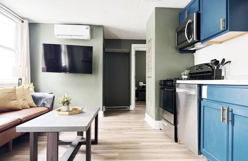 Evansville Apartment | Chandler D - KING 1BD/1BA Apt near Downtown