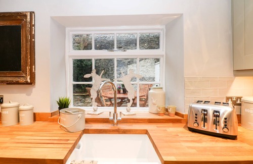 Castleton Cottage | Chandler House