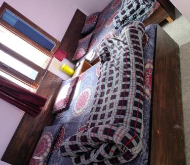 Sitapur House | Chandra Shila Guest House, Sonprayag