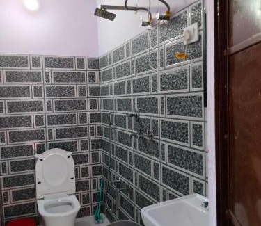 Sitapur House | Chandra Shila Guest House, Sonprayag