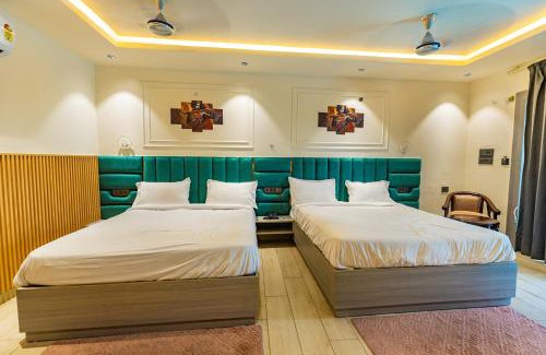 Vrindavan Resort | Chandrika Green Resort