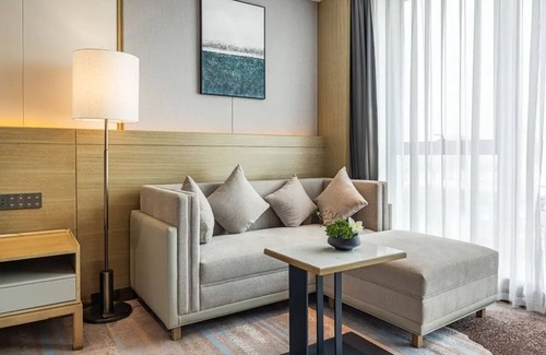 Dingcheng District Hotel | Changde Licheng Huating Hotel
