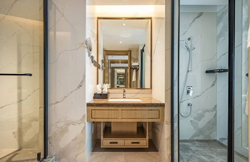 Dingcheng District Hotel | Changde Licheng Huating Hotel