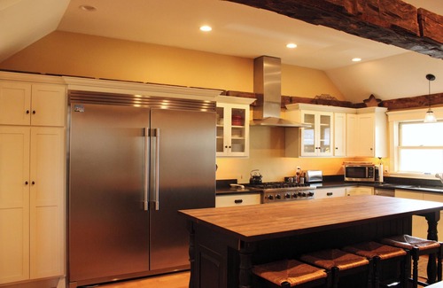 Wilmington Other | Change of colors! Enjoy 12 acres with an outdoor fire gaze at the stars.