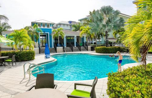 Whitney Beach House | Changes in Latitude 403